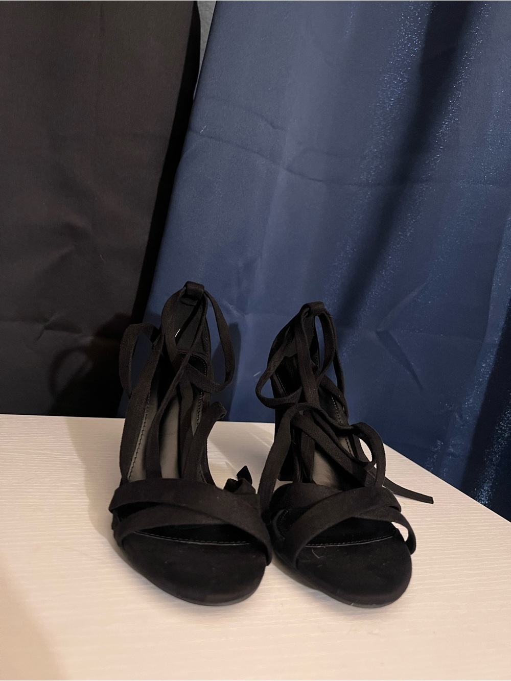 US 6 Black Lace-Up Block Heel Sandals
